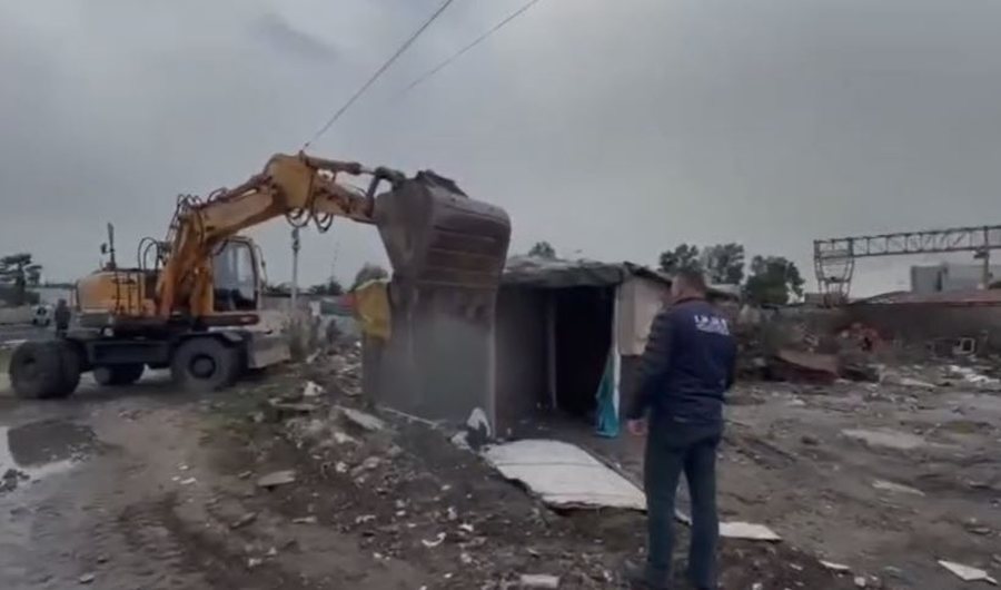 Pas përmbytjeve në Durrës, bashkia nis ndërhyrjen për