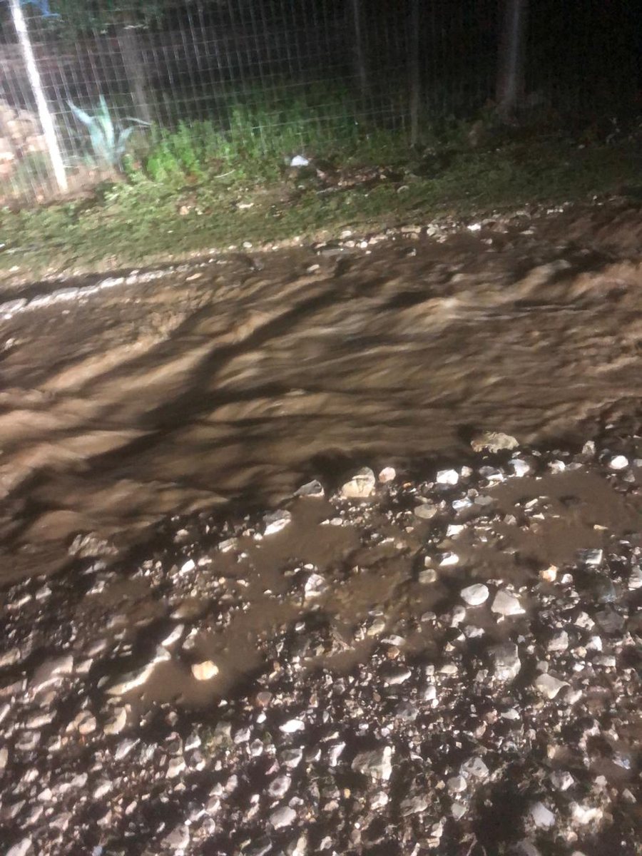 Përroi del nga shtrati në Kordhocë të Gjirokastrës,