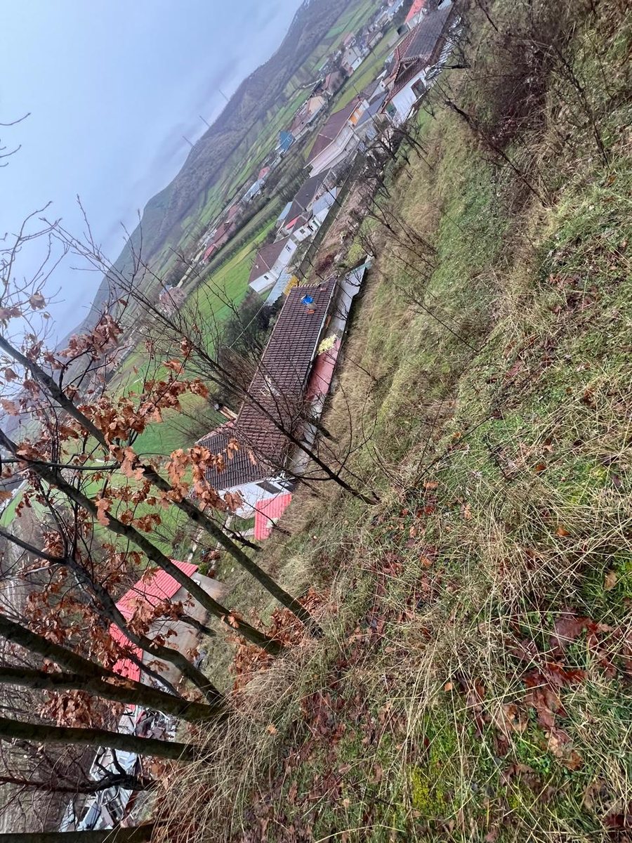 Rrëshqitje dherash në Çërravë, rrezikohet një