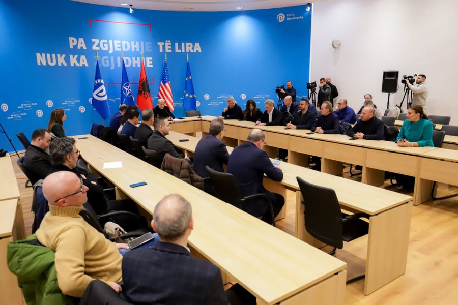 &ldquo;Rama ka kapur &ccedil;do pushtet&rdquo;, Berisha: Gjykat&euml;s