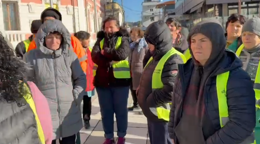 Vlor&euml;, punonj&euml;sit e Nd&euml;rmarrjes s&euml; Gjelb&euml;rimit