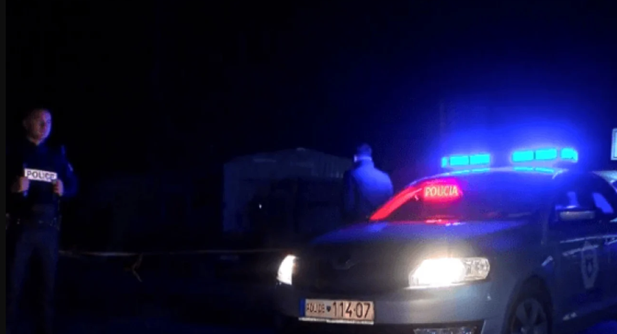 Tre t&euml; plagosur me arm&euml; zjarri n&euml; De&ccedil;an, nj&euml; i