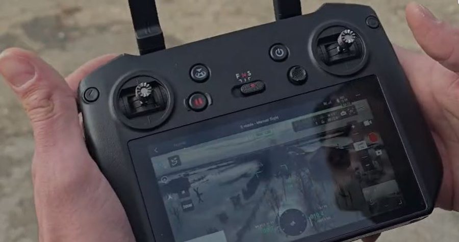 T&euml; bllokuar prej or&euml;sh n&euml; zon&euml;n e p&euml;rmbytur, ngrihet