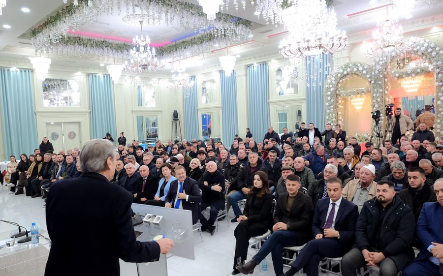 Berisha-demokrat&euml;ve: Beteja juaj nuk ishte vet&euml;m me qeverin&euml; dhe