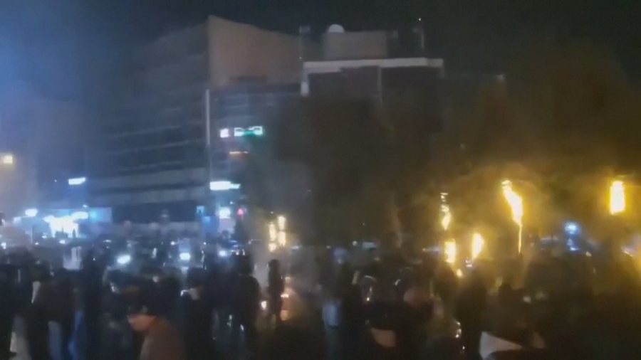 &ldquo;Kund&euml;r nd&euml;rhyrjes n&euml; pun&euml;t e brendshme&rdquo; Kina