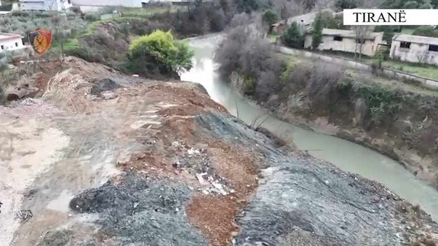 Nd&euml;rtoi pa leje dhe hodhi inertet n&euml; lum&euml;, arrestohet