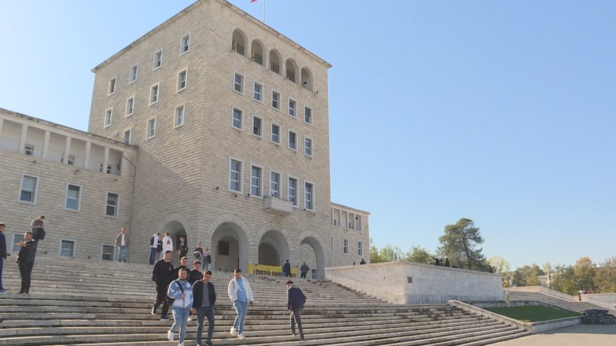 Ligji i arsimit t&euml; lart&euml;, Rama me rektor&euml;t: Korrektimet brenda