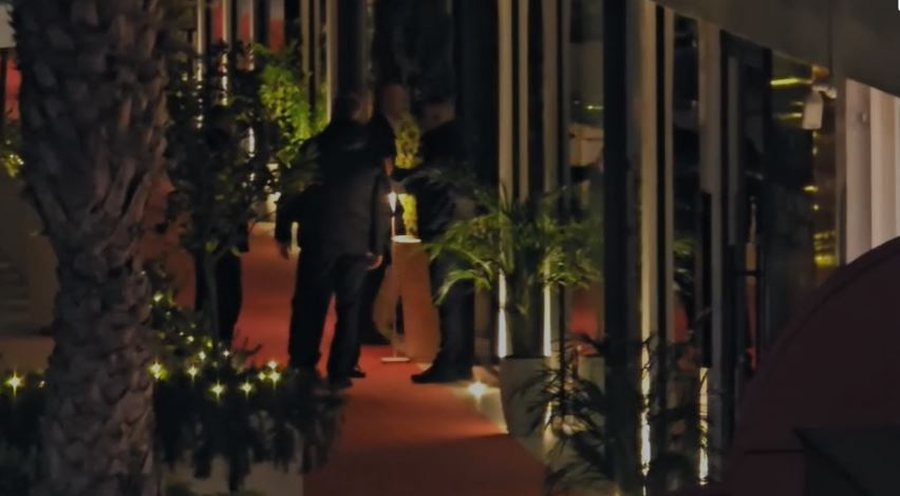 Rama darkon me familjen Trump në Vlorë