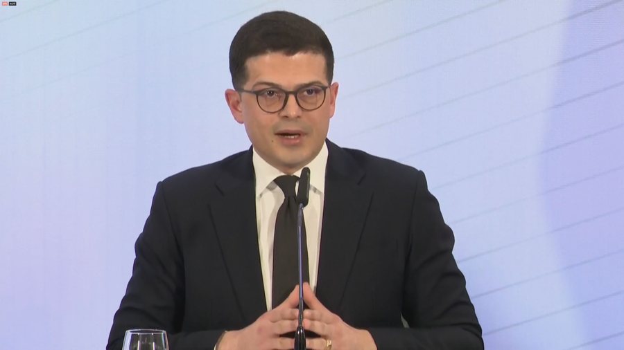 Ministri Vengu: Rishikim strategjik i Mbrojtjes, rritje pagash dhe rritje e