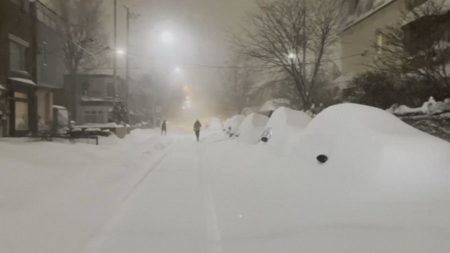 Stuhi polare në Kanada dhe Japoni, dëbora mbulon gjithçka,