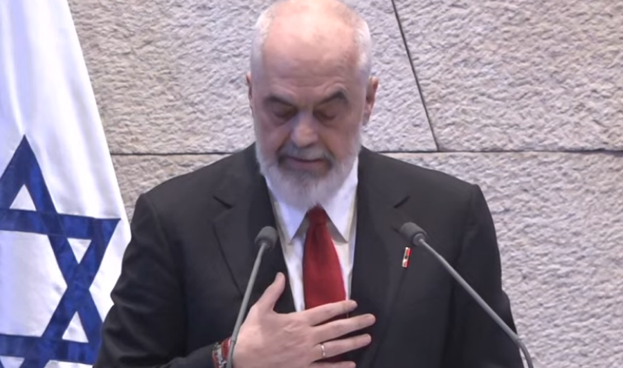 &ldquo;Duhet t&euml; &ccedil;&rsquo;armatosen&rdquo;- Rama nga Parlamenti i