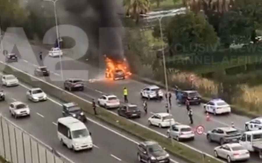 VIDEO/ Shkrumbohet makina n&euml; Tiran&euml;