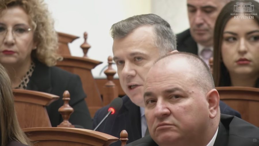 Balla pranon propozimin e opozit&euml;s: T&euml; shtyhet shqyrtimi i 4