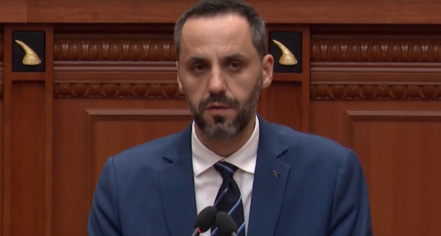 Ministri Lamallari: Po sfidohet shteti, po parkohet dysh, vep&euml;r penale