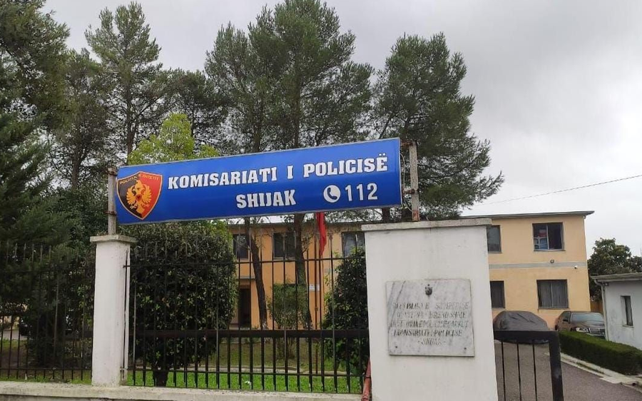 Plagosje me arm&euml; zjarri n&euml; Shijak