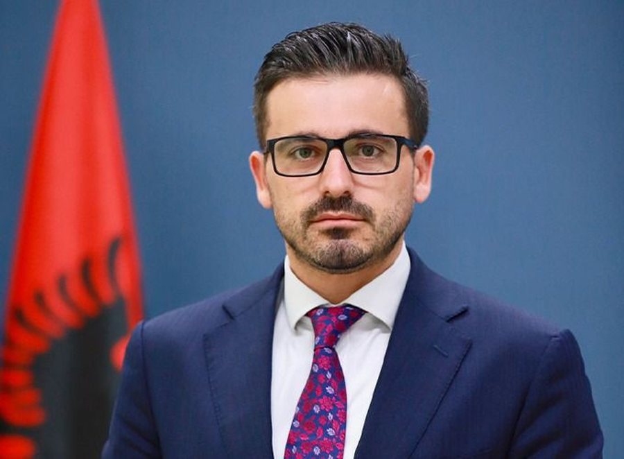 Gent Gazheli largohet nga Doganat, ja kush e zëvendëson