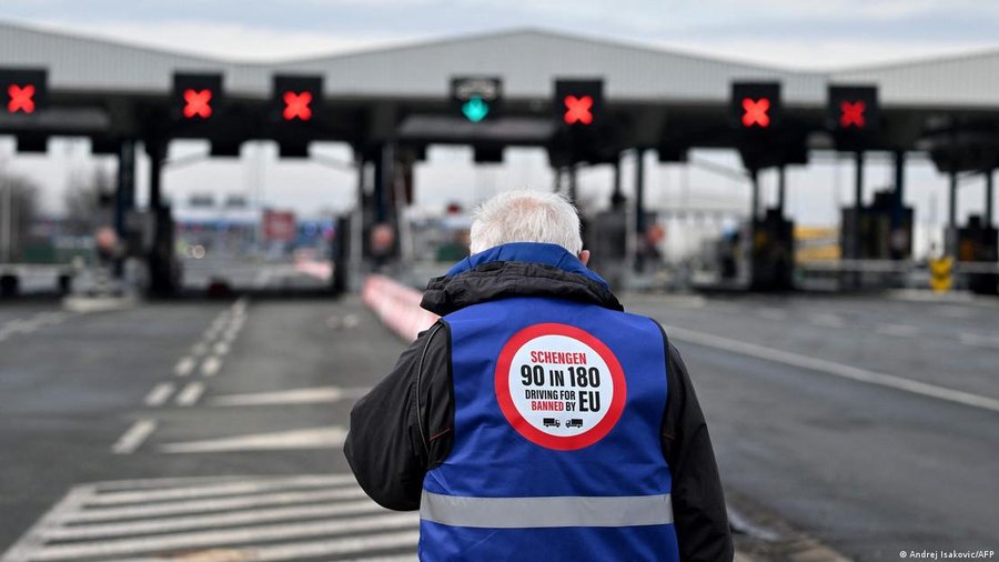 Ballkan: Protesta e furnitorëve kundër sistemit EES të BE