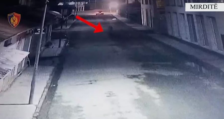 Dogji dyqanin dhe tentoi një gomisteri, arrestohet 52-vjeçari