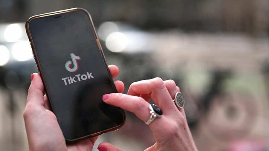 Nj&euml; vit pas bllokimit, rihapet TikTok-u n&euml; Shqip&euml;ri