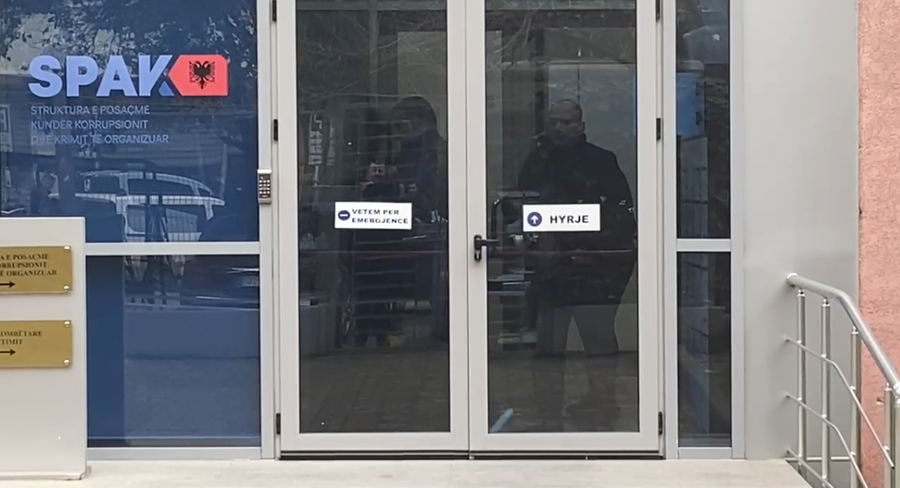 Kryebashkiaku i Gjirokastr&euml;s paraqitet n&euml; SPAK