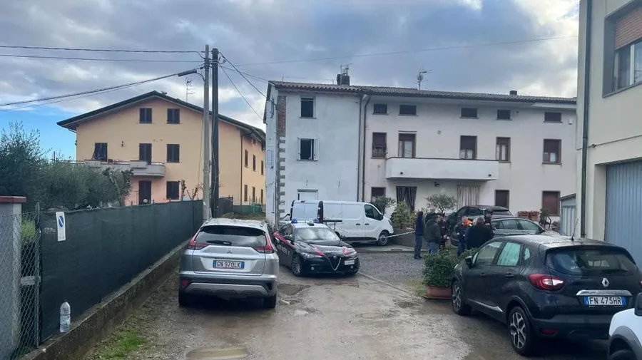 I gjet&euml;n t&euml; kat&euml;rt n&euml; t&euml; nj&euml;jt&euml;n dhom&euml;,