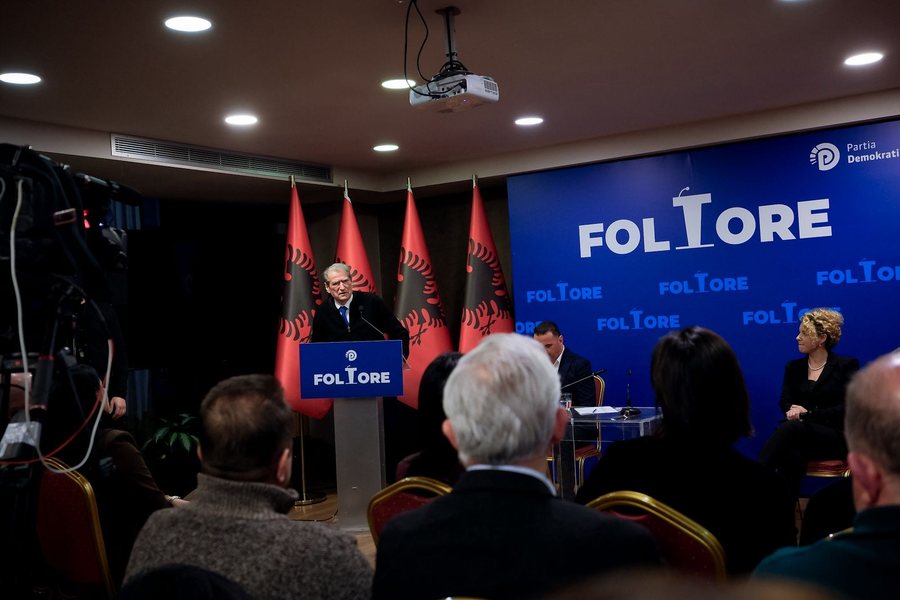 Berisha nga Nj&euml;sia 7: Ose qeveri teknike, ose p&euml;rballje,