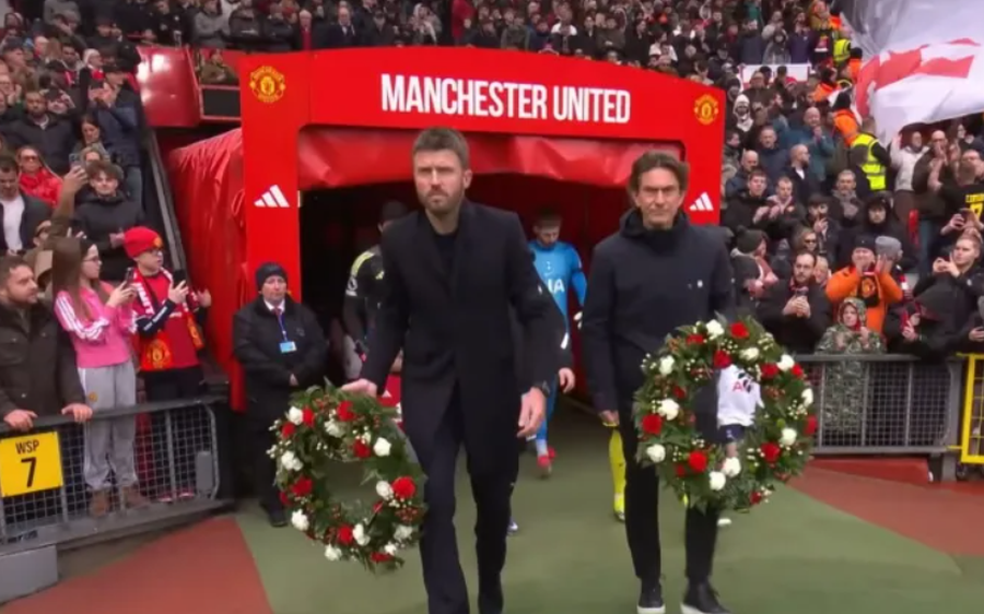 Kat&euml;r fitore radhazi p&euml;r Michael Carrick