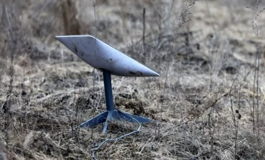 Musk i &ldquo;fiku&rdquo; internetin, Rus&euml;t n&euml; luft&euml; me