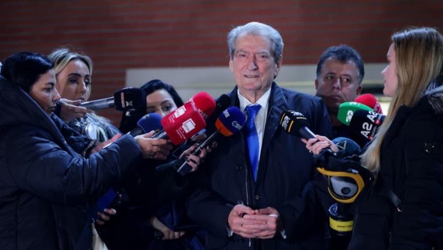 &ldquo;Kryengritja nuk nd&euml;rpritet&rdquo;, Sali Berisha tregon dat&euml;n e
