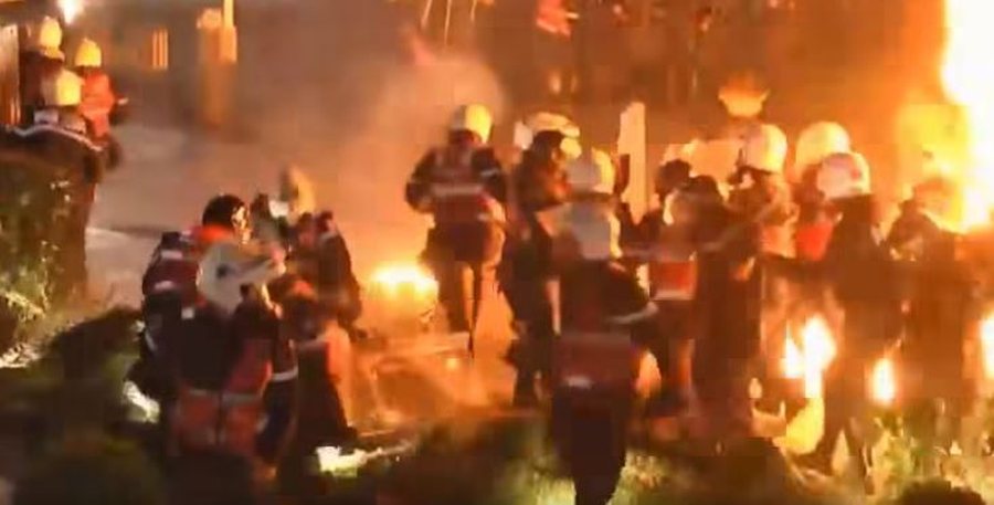 19 polic&euml; t&euml; l&euml;nduar n&euml; protest&euml;n e opozit&euml;s,