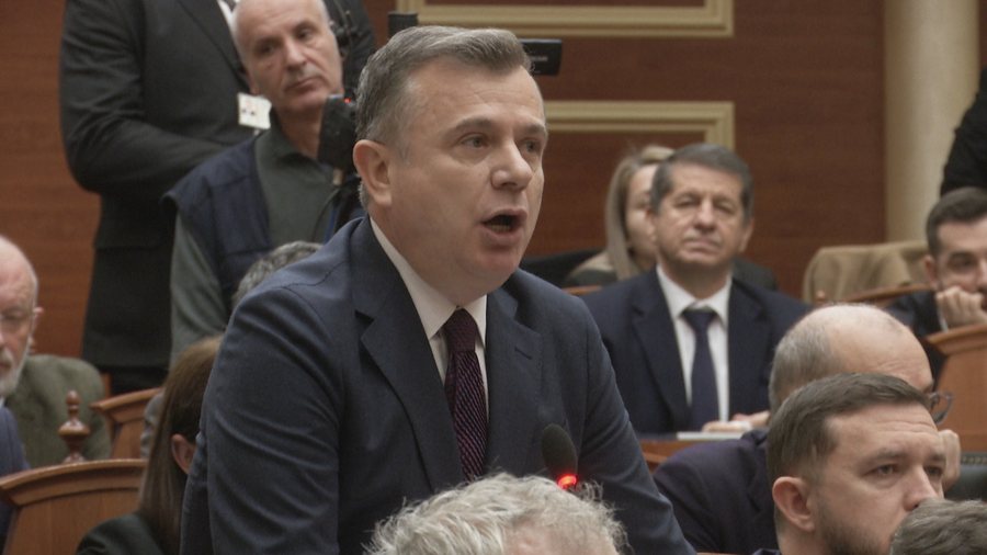 Balla: Kuvendi t&euml; dal&euml; me deklarat&euml; kund&euml;r balt&euml;s