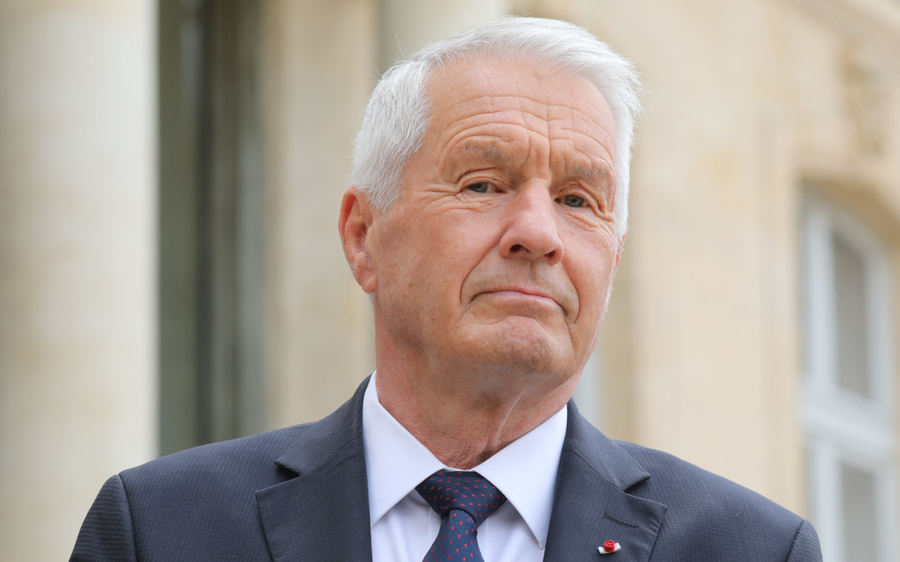 P&euml;rmendi &ldquo;vajzat e mrekullueshme&rdquo; shqiptare, ish-kryeministri