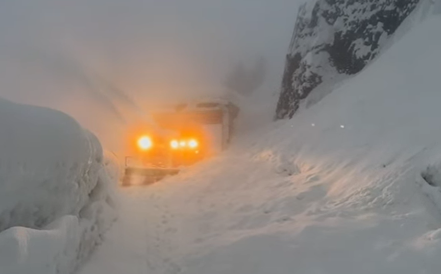 Ortek&euml;t bllokojn&euml; rrug&euml;n drejt Thethit, ndalohet qarkullimi