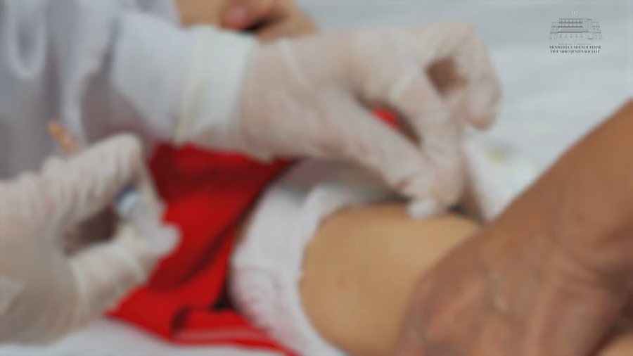 Heshtën kur shpërthyen rastet e fruthit, Shqipëria humb statusin