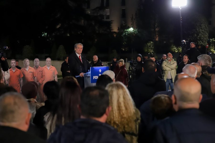 Berisha-Ram&euml;s: Thuaju mercenar&euml;ve t&euml; mos q&euml;llojn&euml; mbi