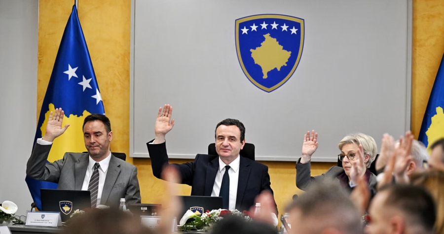 Kurti: Ligjet p&euml;r byron&euml; shtet&euml;rore dhe &ccedil;mimet tavan,