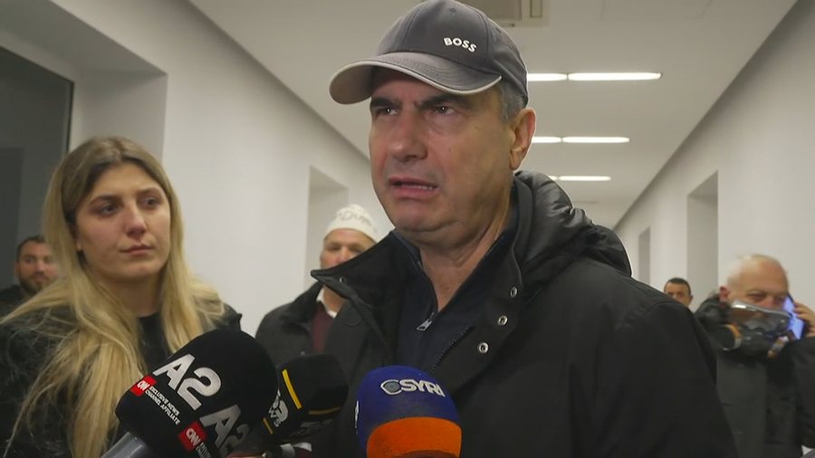 Luçiano Boçi lëndohet në protestë, QSUT tregon