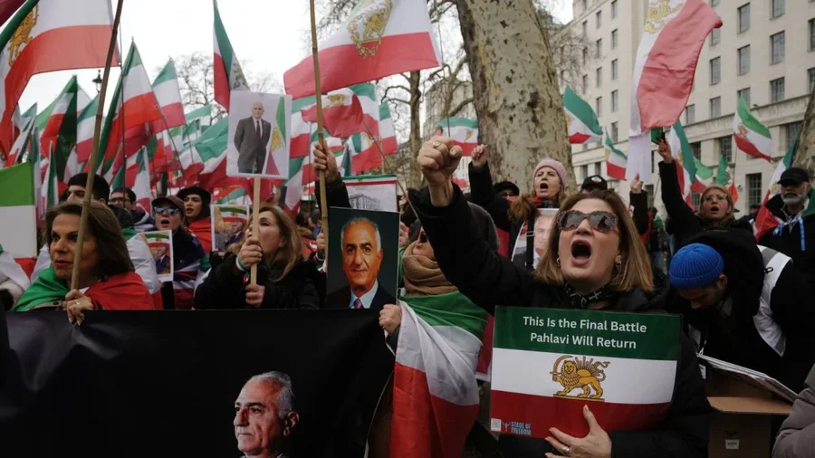 Student&euml;t organizojn&euml; protesta antiqeveritare n&euml; Iran, t&euml;