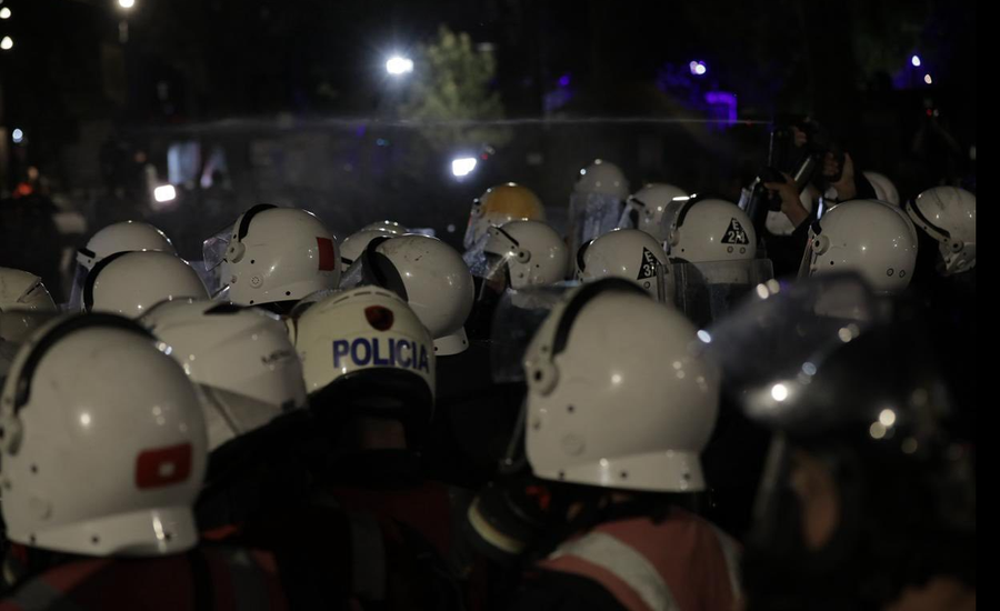 Protesta e opozit&euml;s, shkon mbi 20 numri i personave t&euml; shoq&euml;ruar