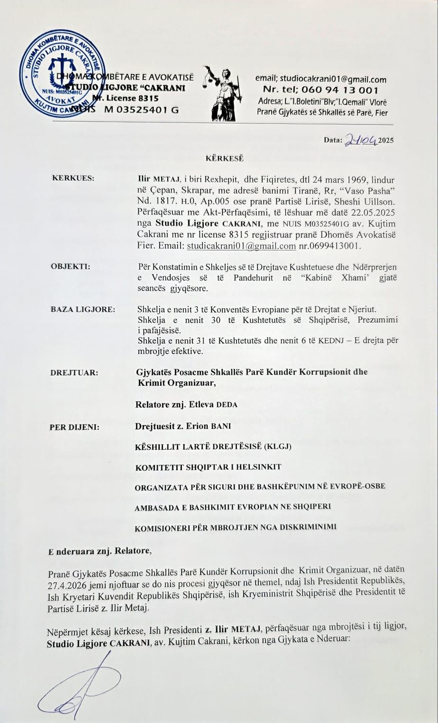 Meta k&euml;rkes&euml; Gjykat&euml;s: M&euml; nxirrni nga kafazi i xhamit