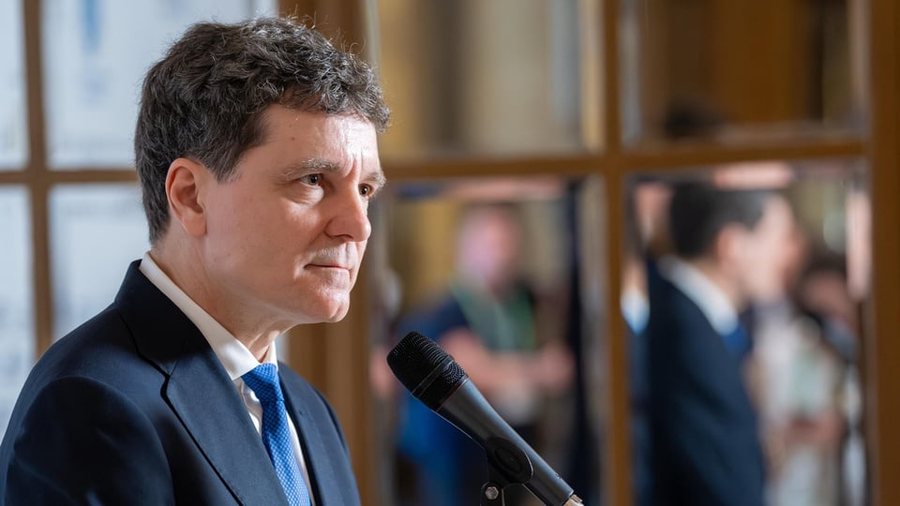 Droni i Mosk&euml;s goditi pallatin e banuar, Rumania drejt d&euml;bimit t&euml;