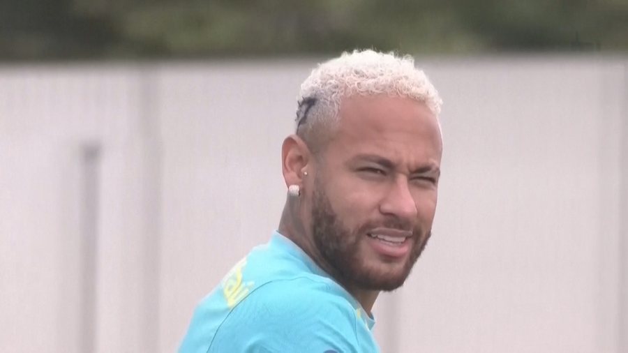 Bot&euml;rori n&euml; dyshim, Neymar d&euml;mtohet dhe rrezikon t&euml;