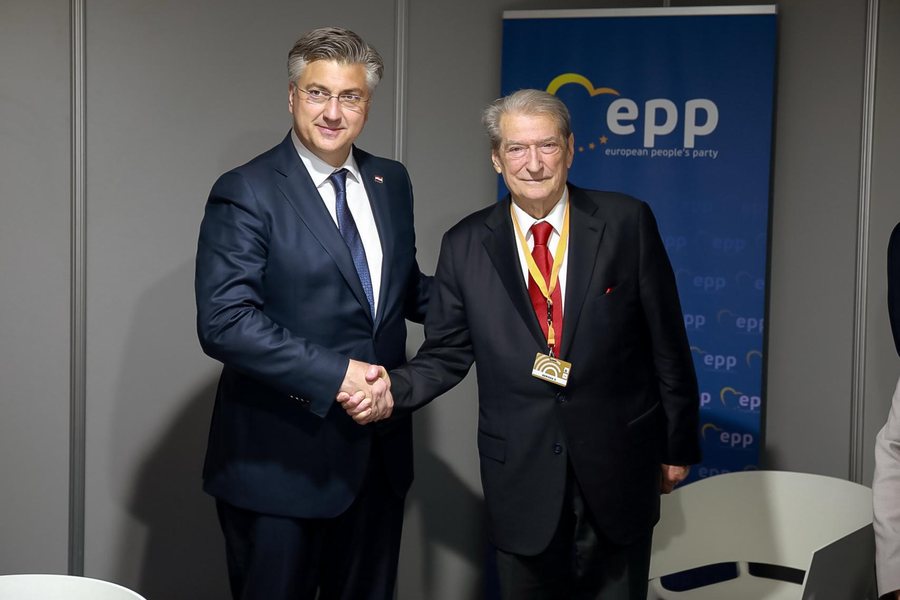 Zbulohet kryeministri q&euml; do t&euml; flas&euml; n&euml; Kuvendin e