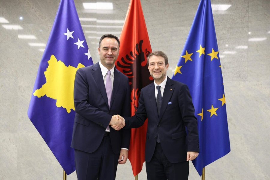 Ferit Hoxha takohet sot me Albin Kurtin dhe drejtues t&euml; partive n&euml;