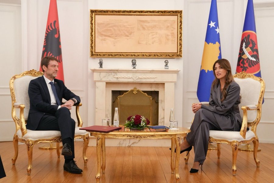&ldquo;Ishit z&euml;ri i Kosov&euml;s kur Kosova s&rsquo;kishte z&euml;&rdquo;,