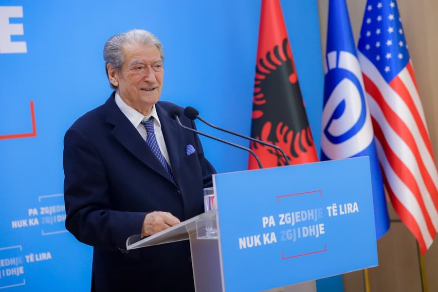 Berisha denoncon ADS: U ngrit pa vendim qeverie, Rama krijoi nj&euml;