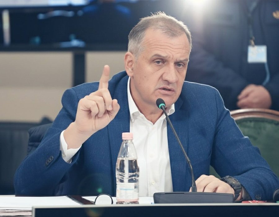 &ldquo;Dilema q&euml; u b&euml; trilem&euml;&rdquo;, Beqaj: 3 vendime t&euml;