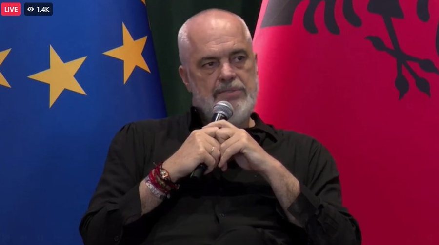 Rama me gazetar&euml;t e huaj: Kam njohur shijen e gjakut n&euml; protesta.