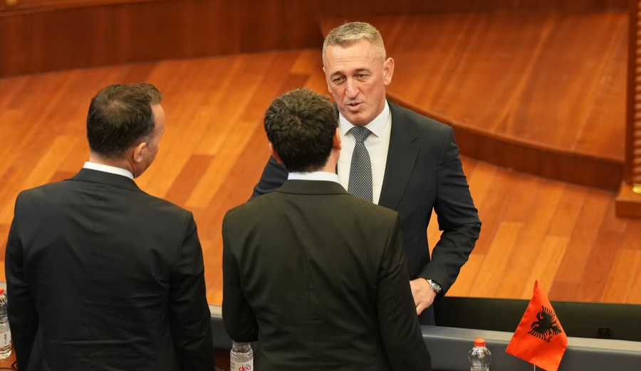 Mandati i Rashiç dhe kriza e përfaqësimit serb në