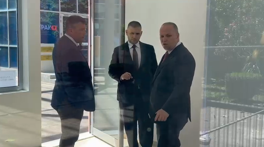 Sk&euml;nder Hita n&euml; Gjykat&euml;n e Posa&ccedil;me, inspekton kushtet e